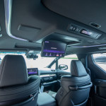 2023 LEXUS LM300H (HYBRID)