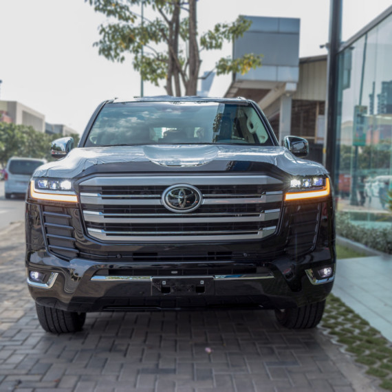 https://www.henghuyautocars.org/vehicles/2023-toyota-land-cruiser-vxr